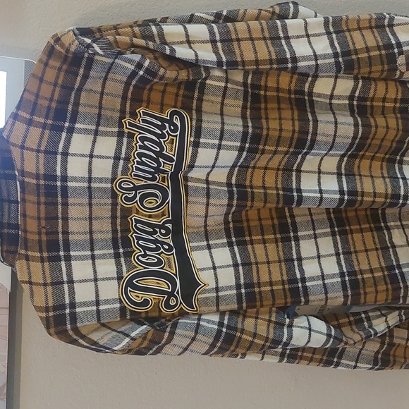 Mens xl Snoop Dogg tan/white flannel button down shirt - Picture 4 of 4